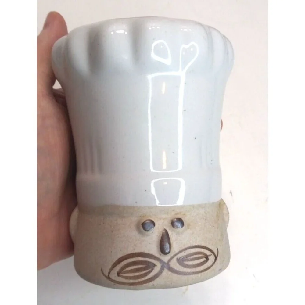 Range Top Retro Chef Stoneware Salt and Pepper Shakers Set Hand Painted Stoppers